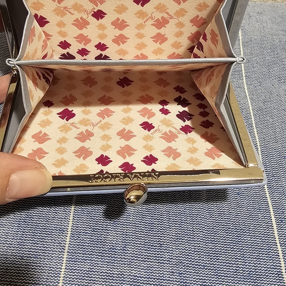 Nina Ricci slate Blue wallet with kiss lock - Picture 4 of 11